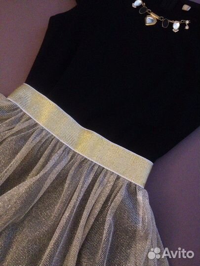 Продам новое детское платье на девочку 8-10 л