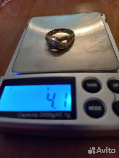 Золотое кольцо с бриллиантами дорожка 10 камней