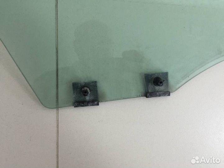 Стекло двери передней правой Renault Logan 2 2014
