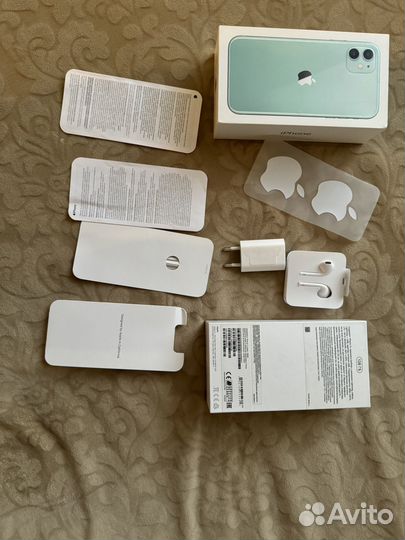 Коробка от iPhone 11