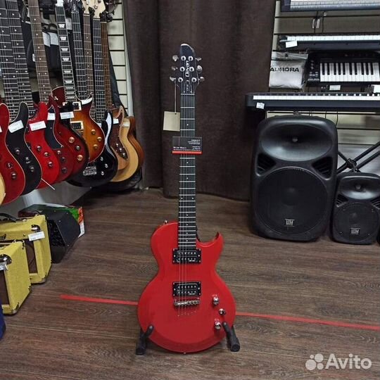 Электрогитара Clevan + аксессуары