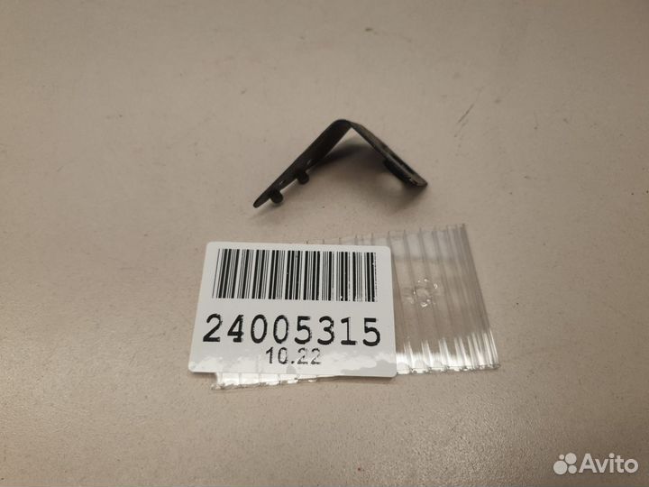 Кронштейн бампера переднего левый Mercedes C-klasse W204 2007-2015