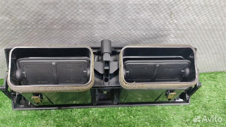 Дефлектор торпедо центральный BMW X3 (E83) 2004