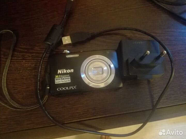 Фотоаппарат Nikon Coolpix продаю