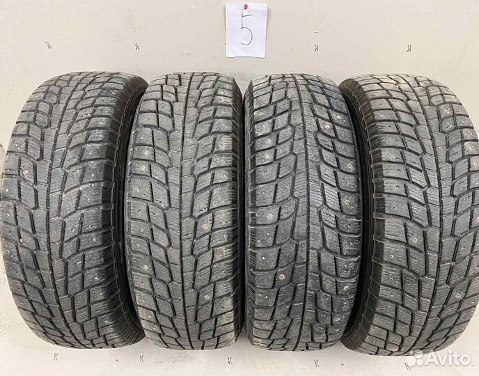 Michelin Latitude X-Ice 215/60 R17 98T