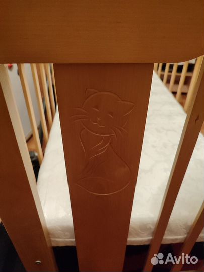 Детская кроватка