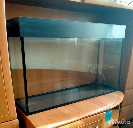 Аквариум для рыбок бу