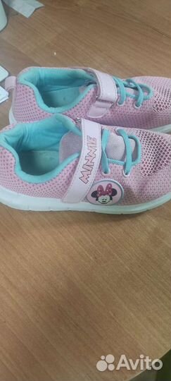 Кроссовки для девочки