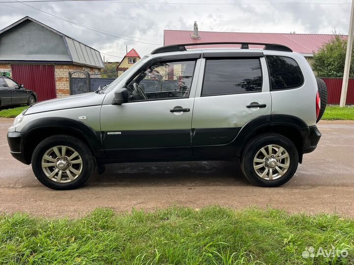 Chevrolet Niva 1.7 МТ, 2011, 200 000 км