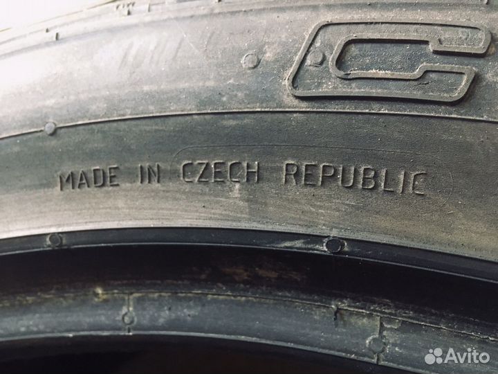 Continental ContiCrossContact UHP 295/35 R21