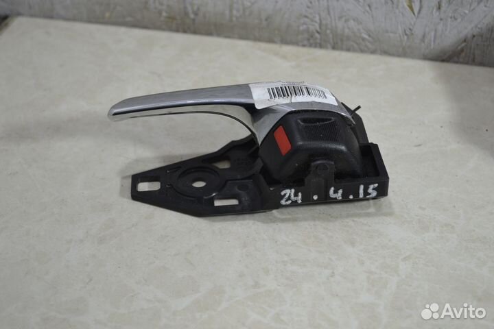 Ручка внутренняя задняя левая Toyota Camry 50