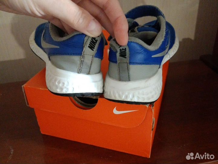 Кроссовки nike детские 10.5 C