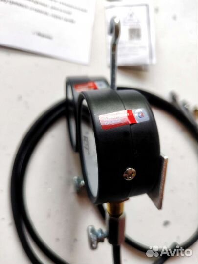 Синхронизатор карбюраторов повышенной точности