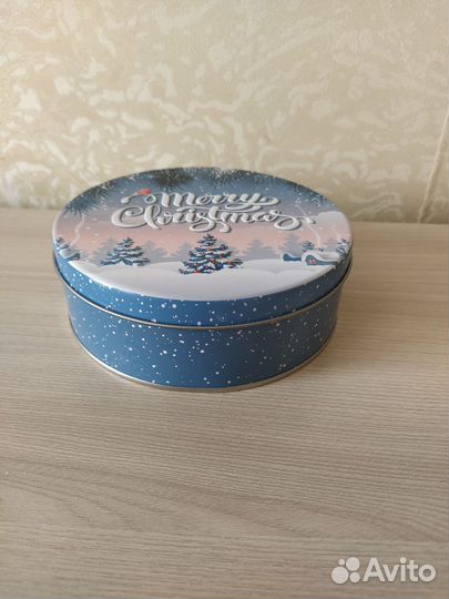 Коробка для подарка металлическая