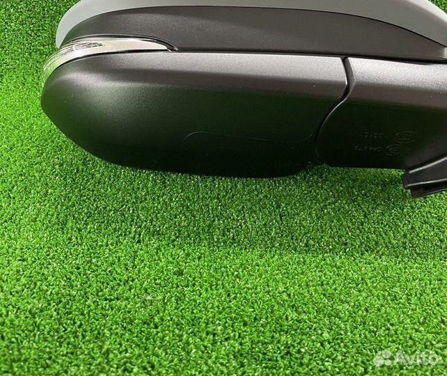 Зеркало правое Toyota Rav4 13-19