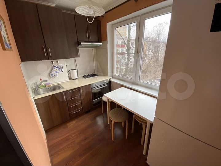 Комната 18 м² в 2-к., 4/5 эт.