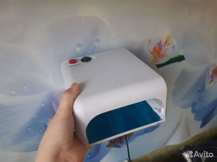 Лампа для ногтей