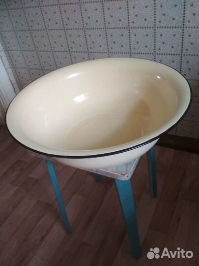 Таз эмалированный