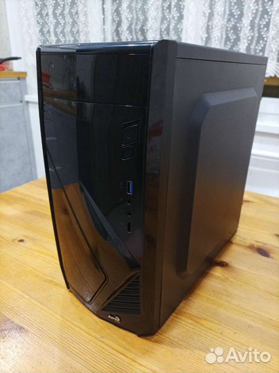 Характеристики Корпус AeroCool Cs-102 черный