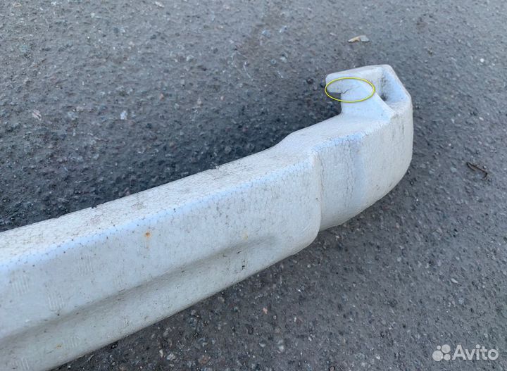 Наполнитель переднего бампера Prado 150 (до 2013)