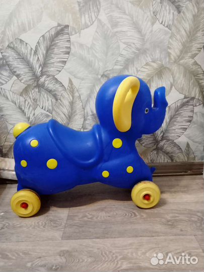 Слон каталка беговел
