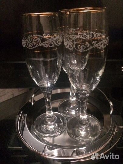 Набор фужеров с подносом