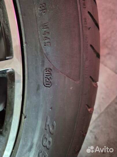 Pirelli P Zero 285/40 R22 110Y