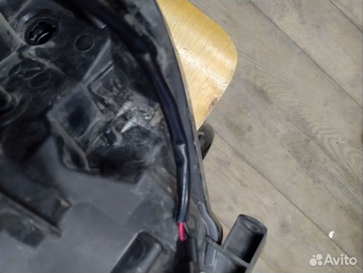 Фары передние на Nissan