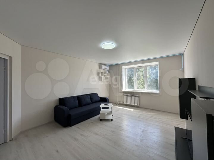 2-к. квартира, 73 м², 4/10 эт.