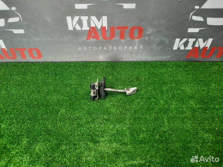 Ограничитель двери передний левый LADA X-Ray Cross