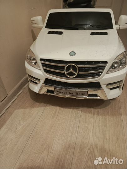 Детский электромобиль бу mercedes 4 matic