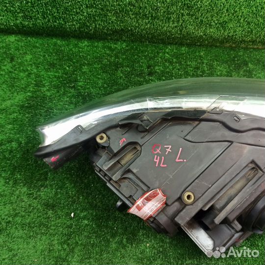 Фара левая Audi Q7 4L
