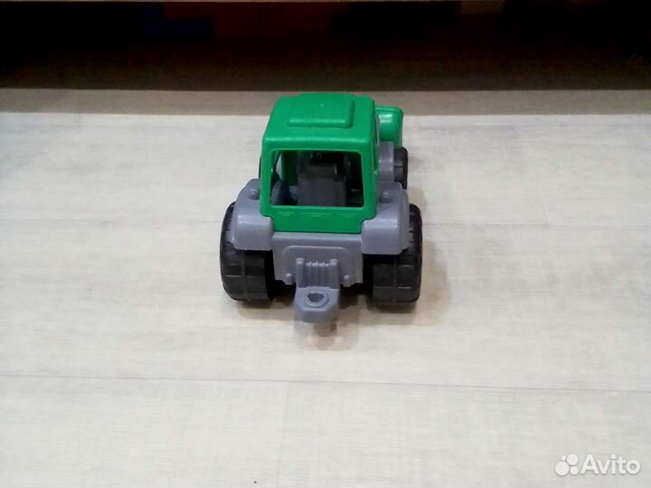Детский трактор
