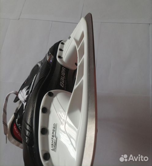 Хоккейные коньки bauer vapor x3.5