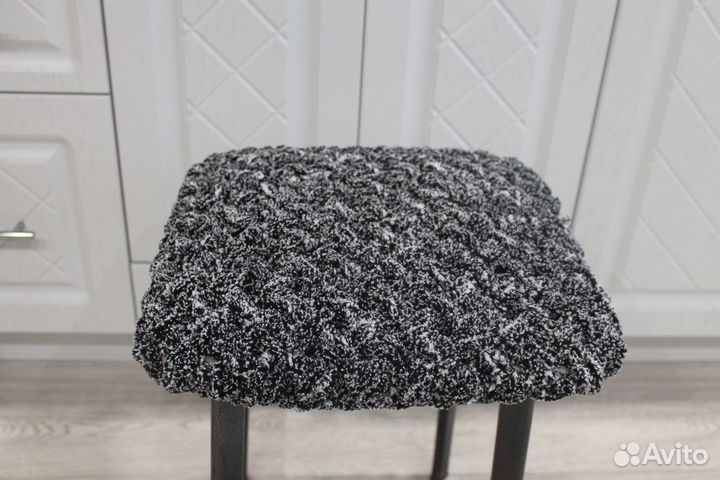 Чехол на табурет вязаный квадратный/круглый