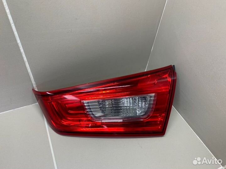 Фонарь в крышку багажника правый Mitsubishi Asx