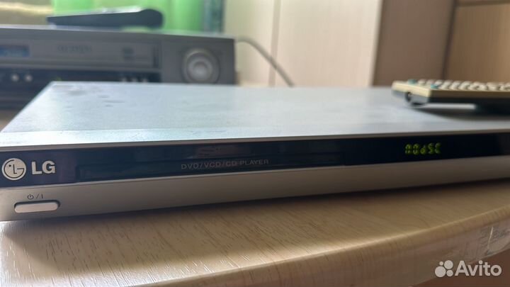 DVD плеер, домашний кинотеатр, видеомагнитофон