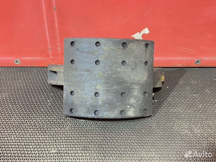 Колодка тормозная передняя