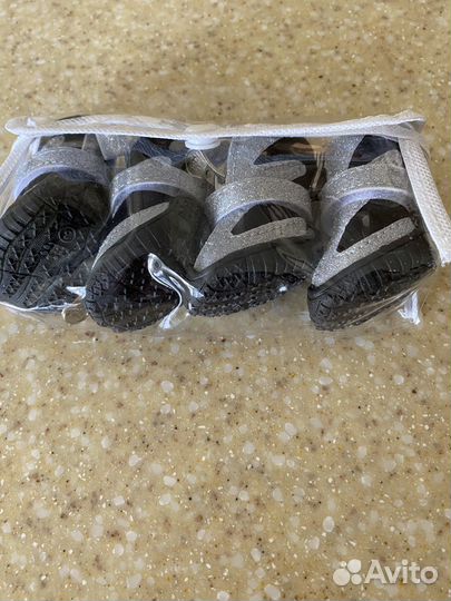 Продам обувь для собачки