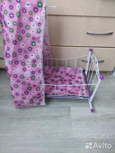 Кроватка для куклы