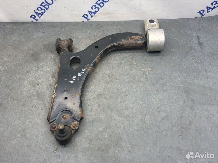 Рычаг левый Ford Fusion