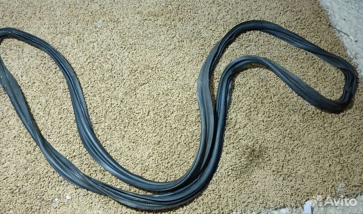 Уплотнитель дверного проема мерседес W 204 CClass