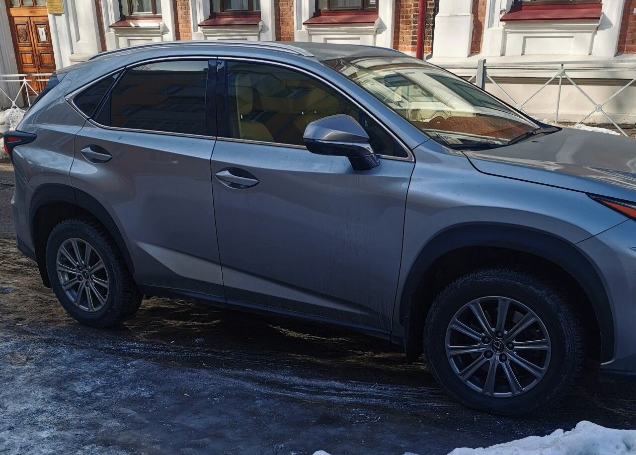 Lexus NX: фото владельца