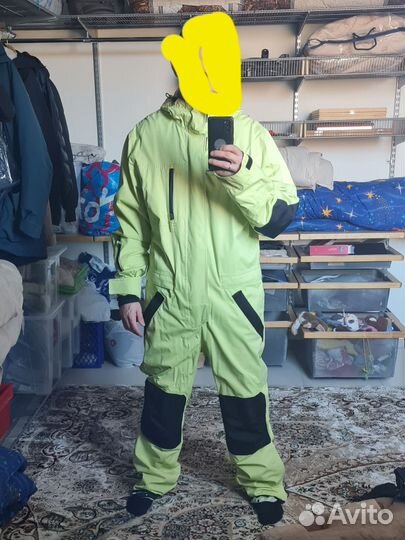 Зимний комбинезон сноубордическй