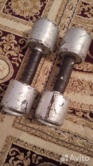 Гантели 4.5 кг металл