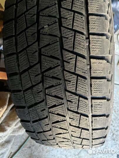 Bridgestone Blizzak DM-V1 265/65 R17