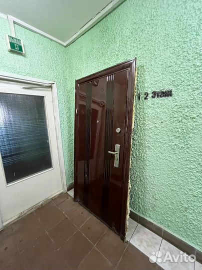 Дверь входная металлическая бу 80см