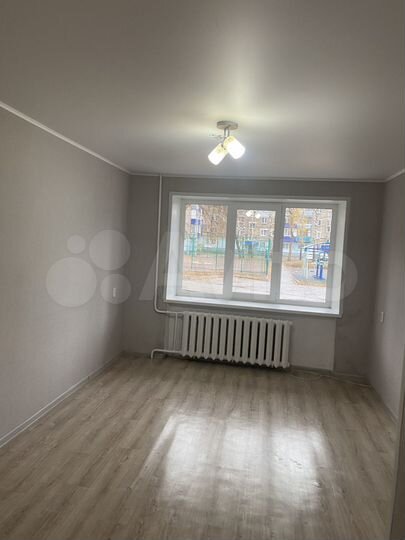 2-к. квартира, 40 м², 1/5 эт.