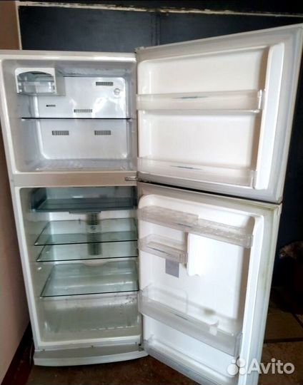 Холодильник б/у