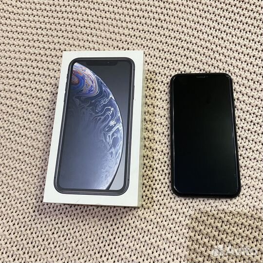 iPhone xr 128